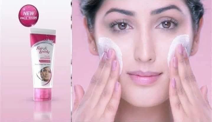 💖 إشراقة أنثوية ساحرة – كريم العناية والتفتيح الفاخر - الصورة 2